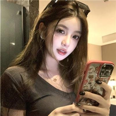 乘风而上的她